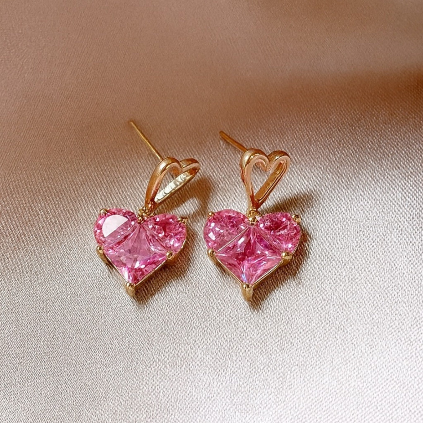 Amour Pink Earring