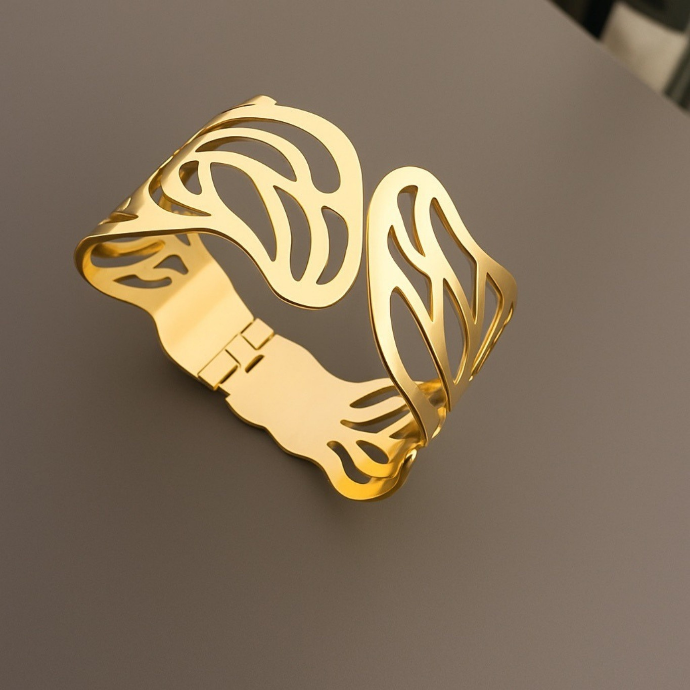 Golden Breeze Bracelet