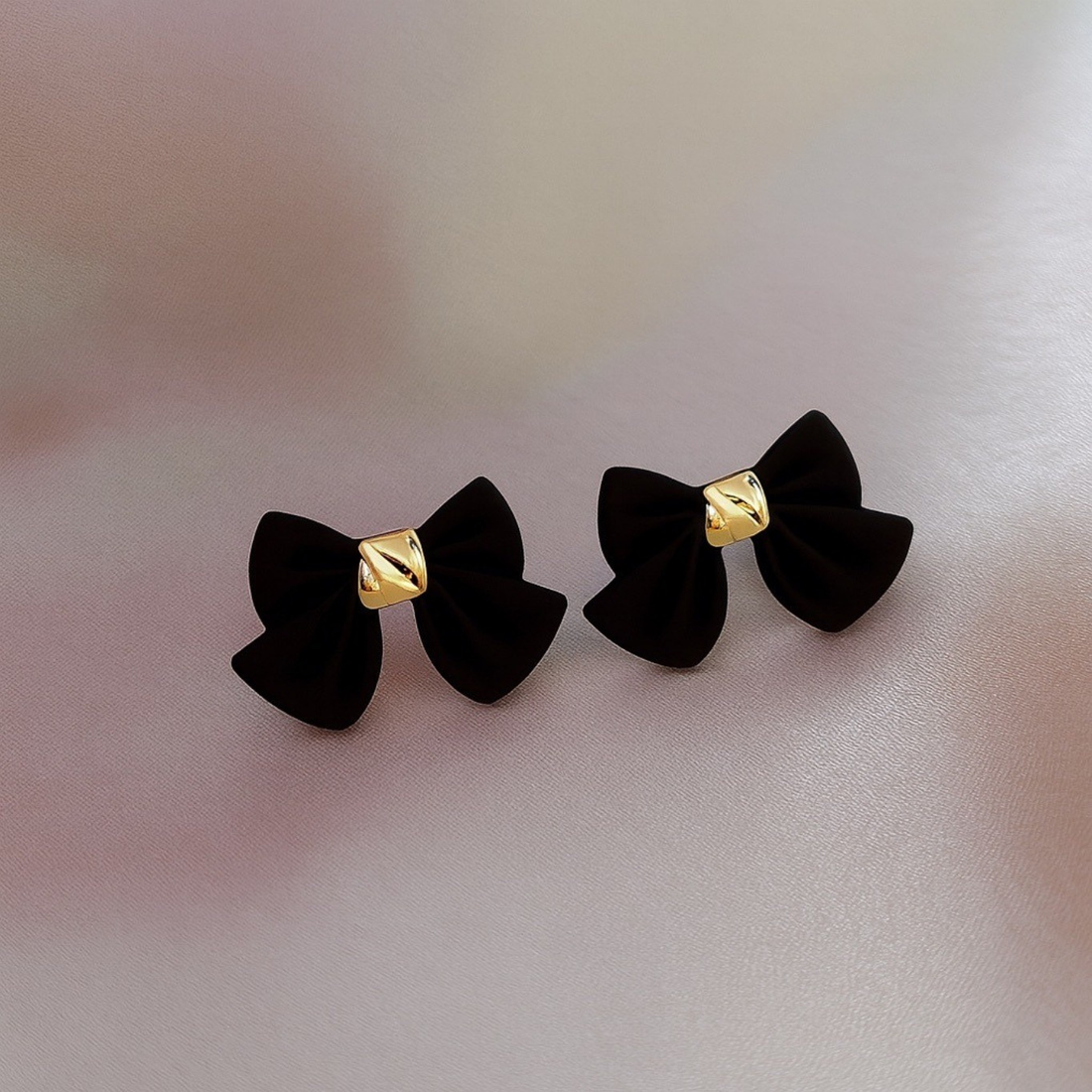 Black Bliss Bow Earring