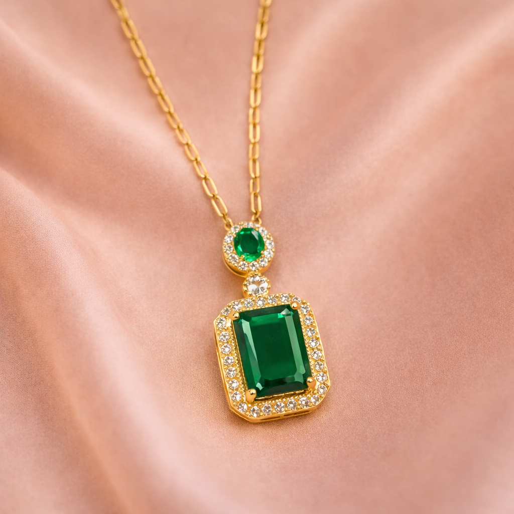 Green Majestic Pendant