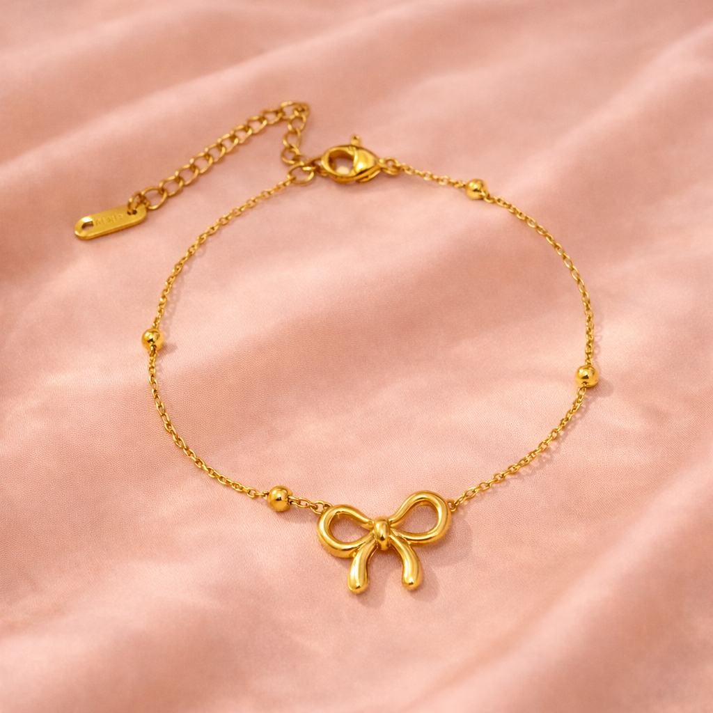 Knot of Affection Bracelet
