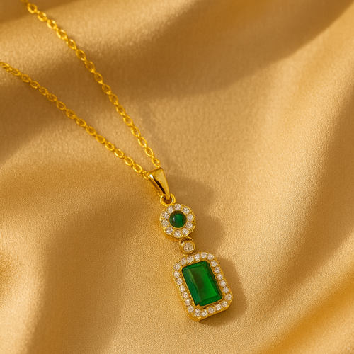 Green Majestic Pendant